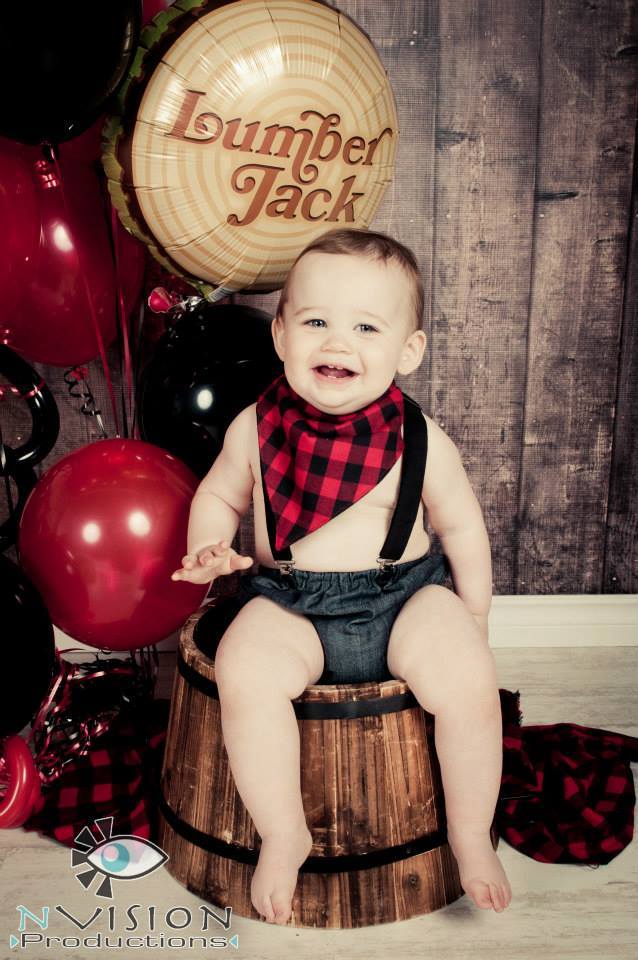 Oh how I love Buffalo Plaid! Here I created a denim diaper cover, adjustable black suspenders and buffalo plaid bandana bib to create this birthday themed outfit. The only limit is your imagination.
